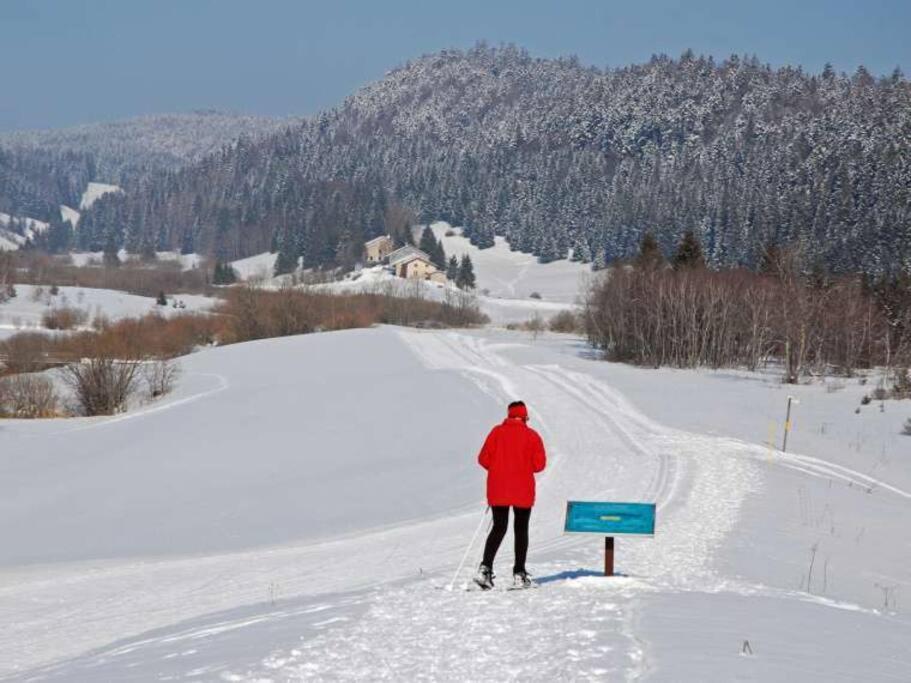 Les Cabanes De Pellier Charcier Exteriör bild